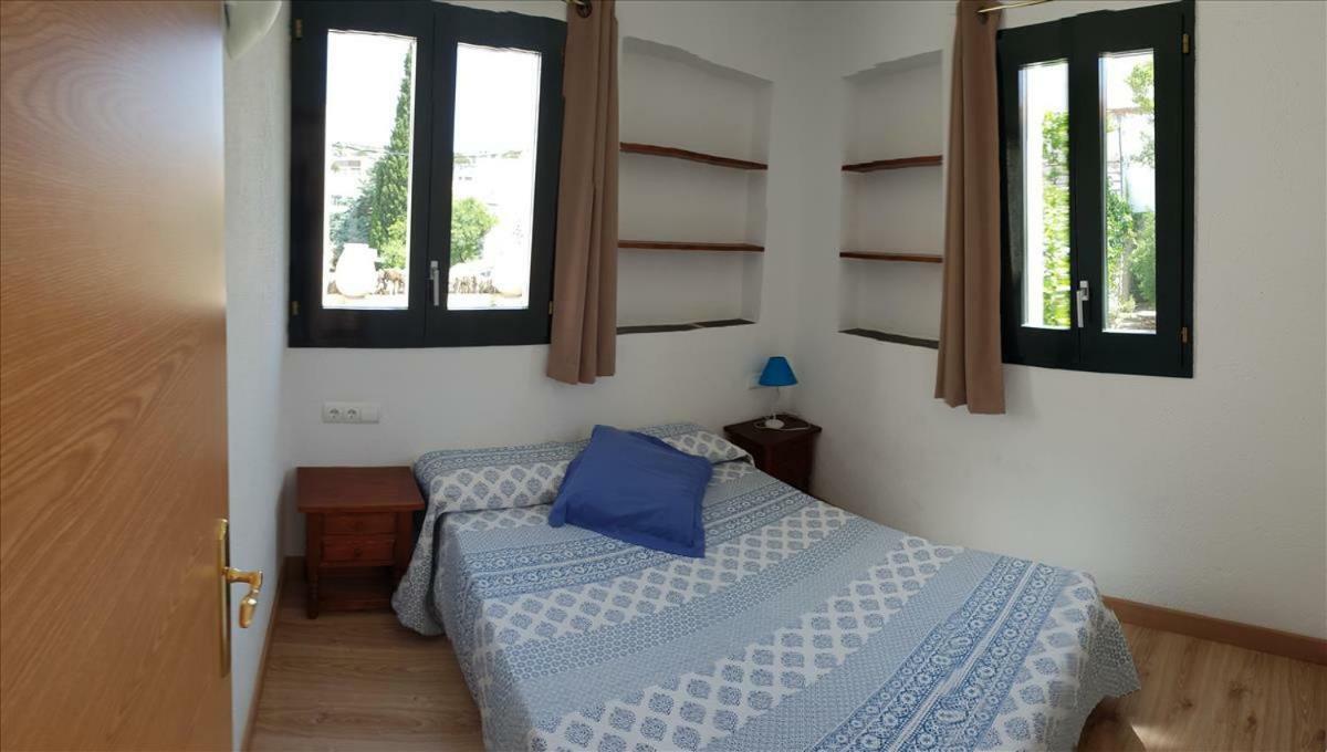 Apt, Gengina, centrico con parking Cadaqués Esterno foto